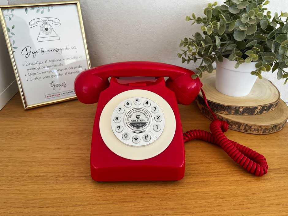Teléfono vintage para grabar mensajes de voz